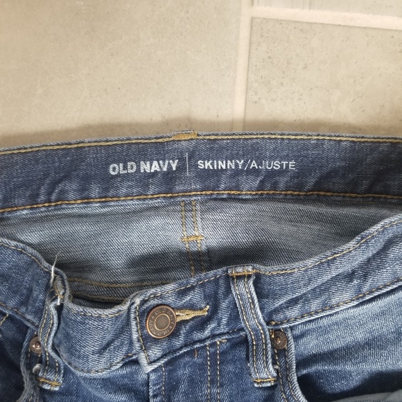 Old navy, Women's jeans size 28. - Picture 3 of 4